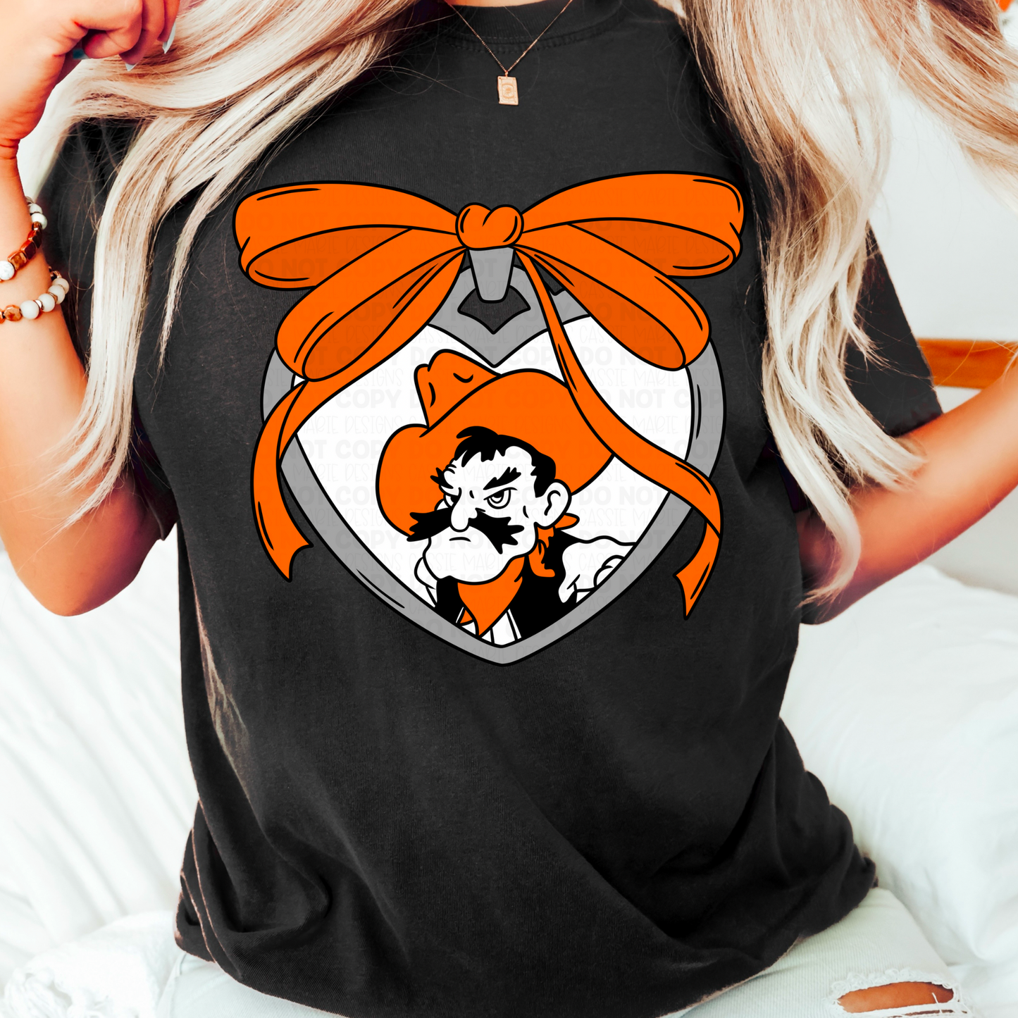 School Locket PNG